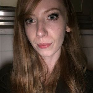 Meet your Posher, Cassandra